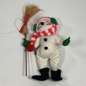 Vintage 1978 Annalee Snowman With Broom Mobilitee Doll Poseable USA 8"